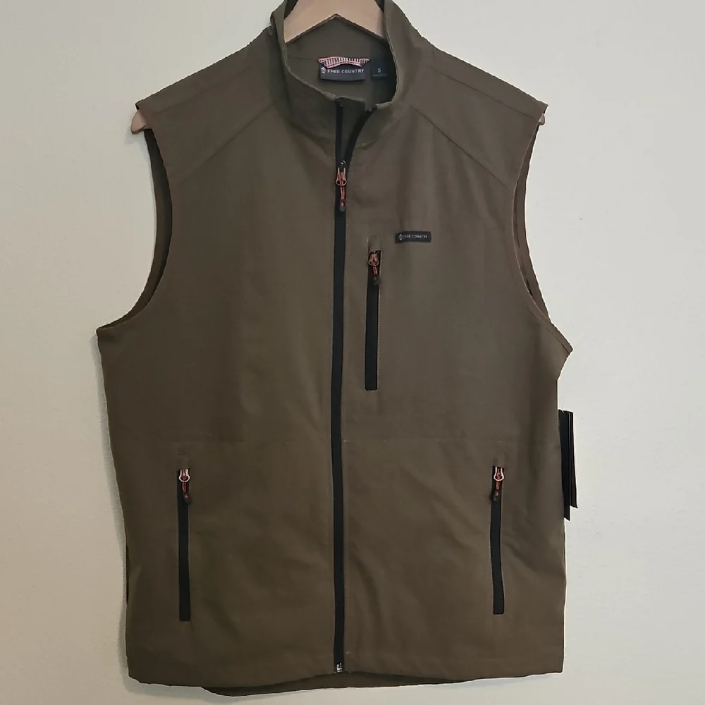 NWT Free Country Stretch Rip Stop Mens Outdoor Vest W Zip Pockets Sz. S